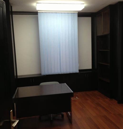 Ured 17 m2, strogi centar
