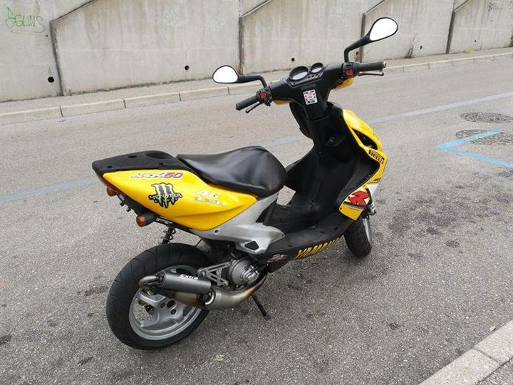 Yamaha Aerox 50