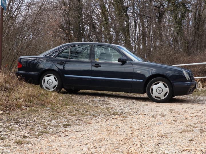 Mercedes E klasa