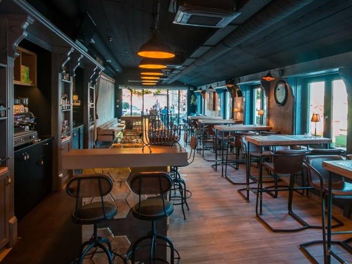 Caffe bar Roma i Putnik