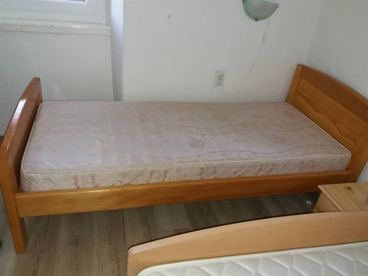 Masivni krevet