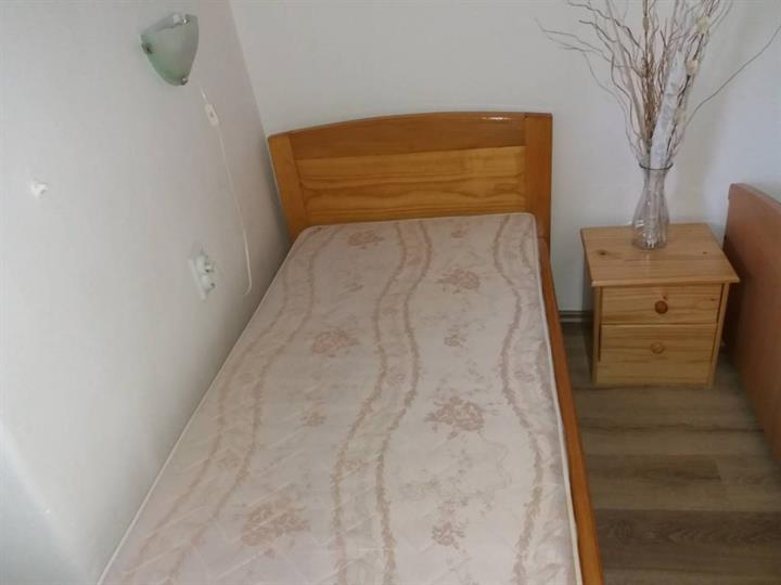 Masivni krevet