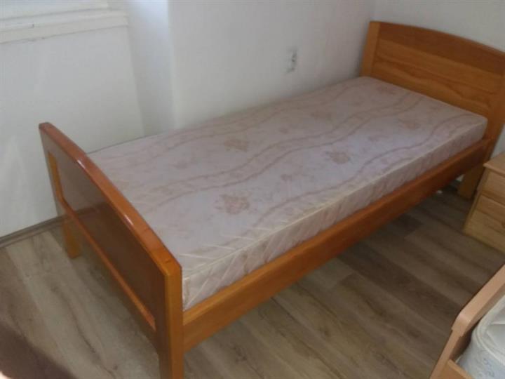 Masivni krevet