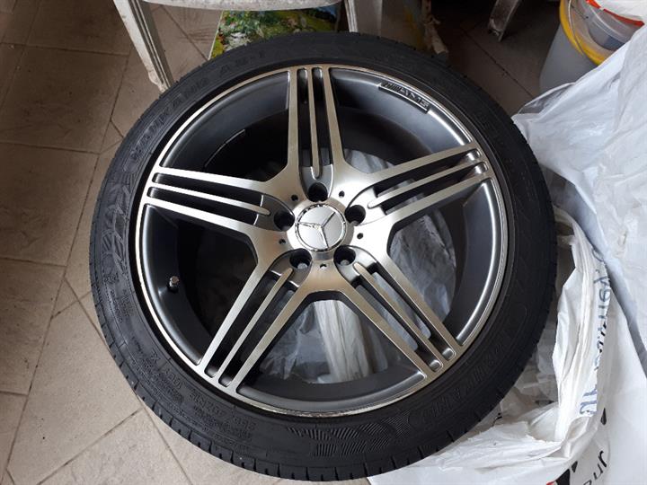 Prodajem alu. felge AMG replika