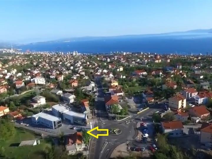 Marinići centar, uz kružni tok