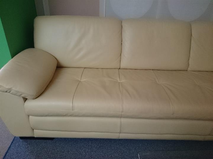 Sjedeća kutna garnitura