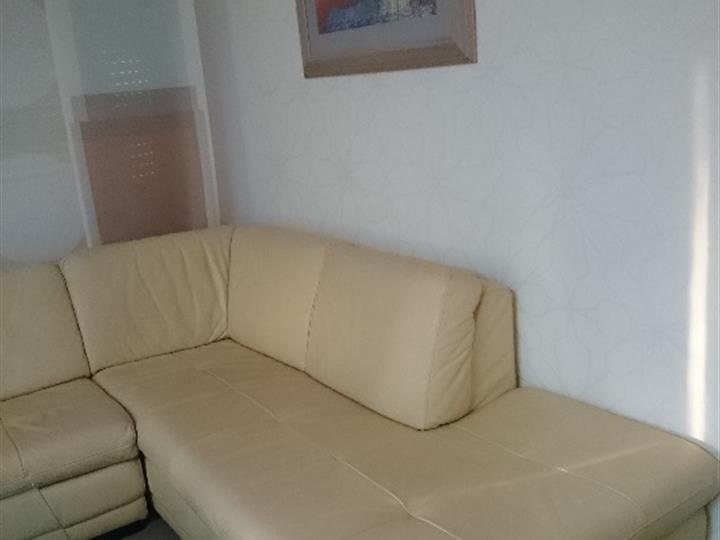 Sjedeća kutna garnitura