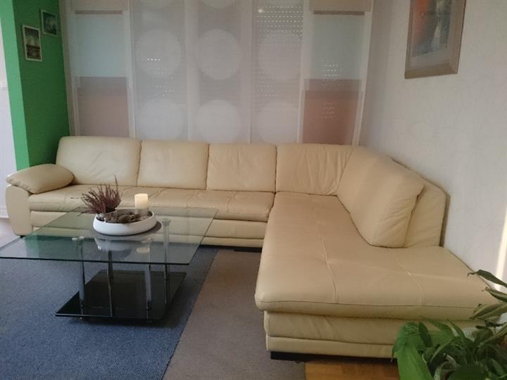 Sjedeća kutna garnitura