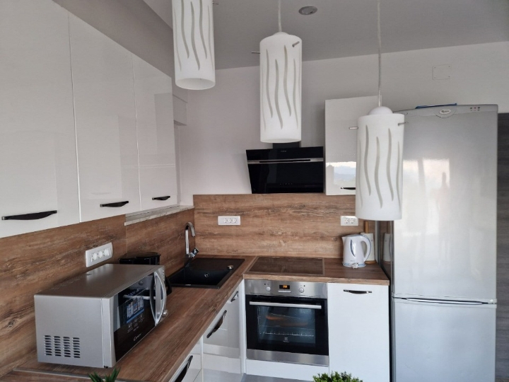 Novouređeni apartman na Kastvu!