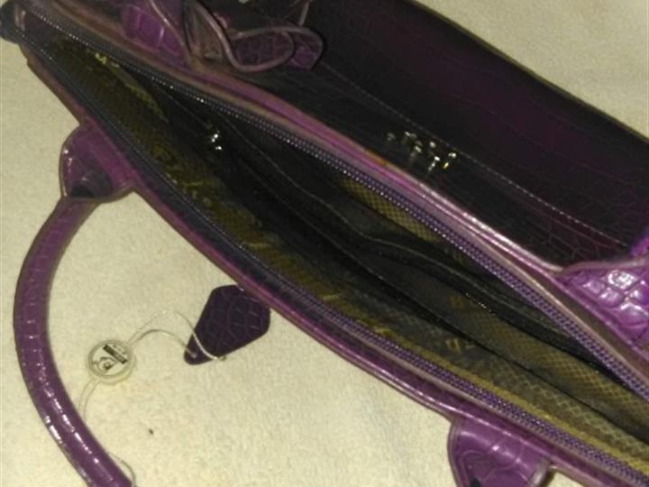 Ljubičaste štikle i torba