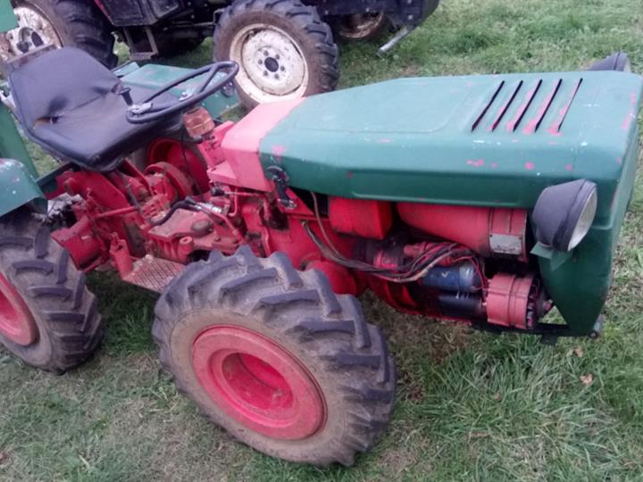 Traktor Tomo Vinković 730