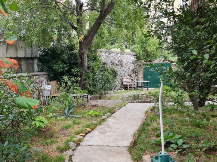 Centar Rijeke, garsonjera s terasom