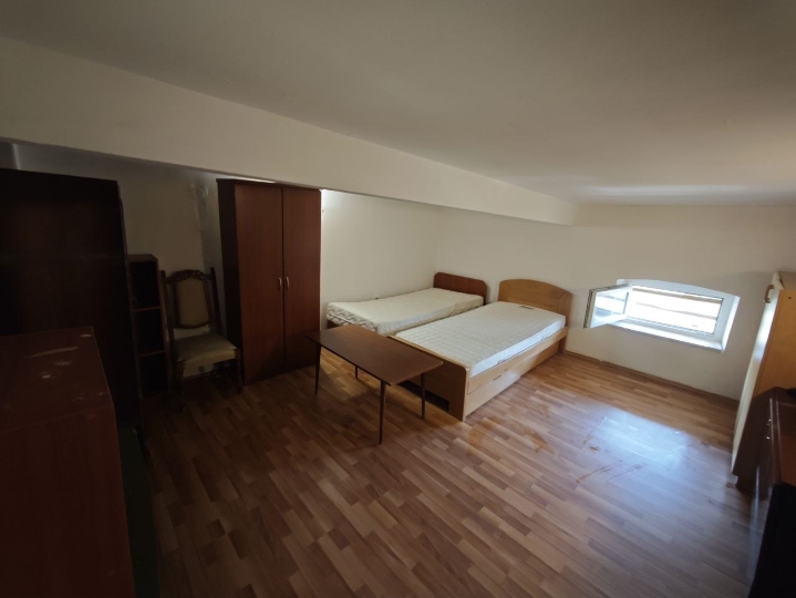 Sobu centru S.V.Č, uključene režije