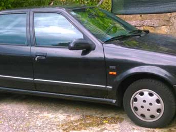 Renault 19 TSE