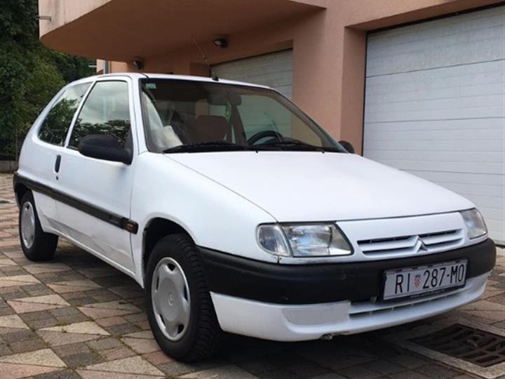 Citroen Saxo 1.5 D [2/10]