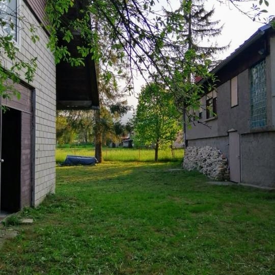 Stari Laz, gospodarsku zgradu za prenamjenu mijenjam za stan u Rijeci