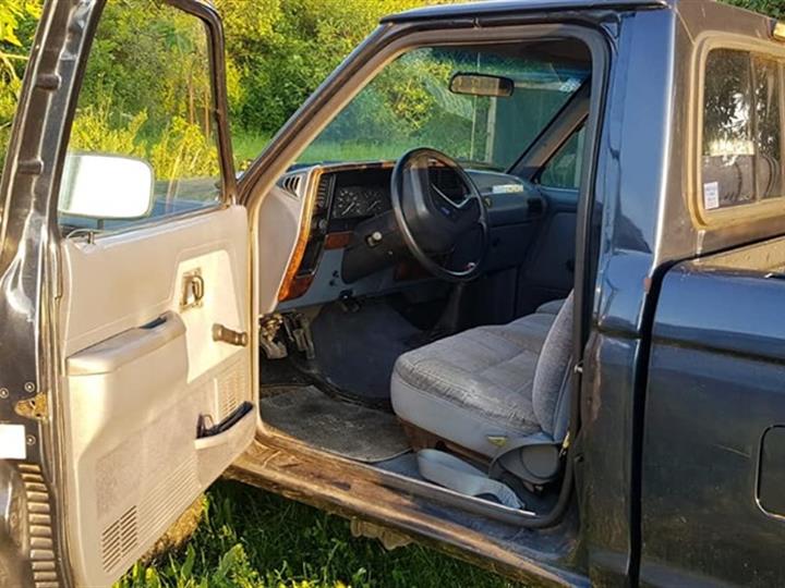 | Ford Ranger XLT 2.9 V6 | - Burza Oglasi