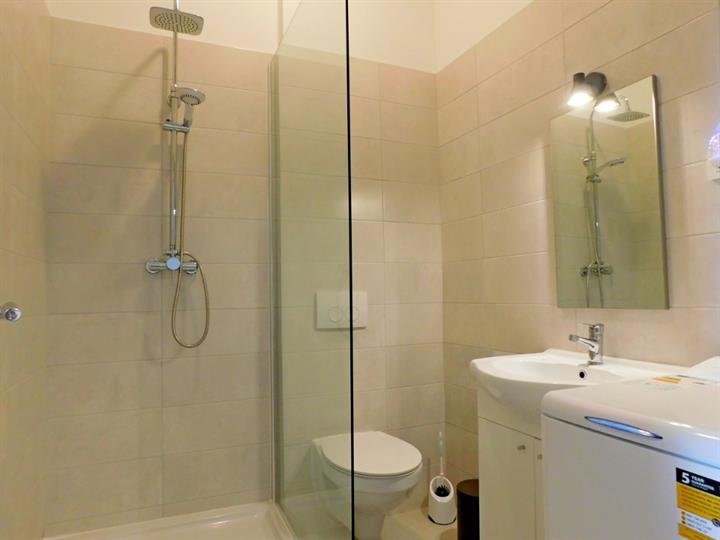 Garsonijera - Brašćine iznajmljujem