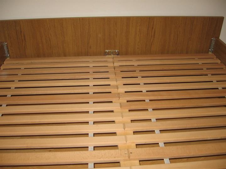 Krevet 160x200 i 2x podnice 80x200