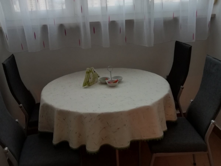 Jednosoban stan, Krimeja