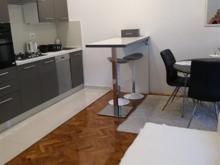 Rijeka, širi centar, 2S+DB, 1. kat