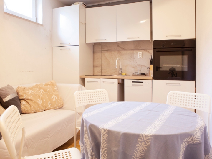 Pehlin, 3S stan u suterenu