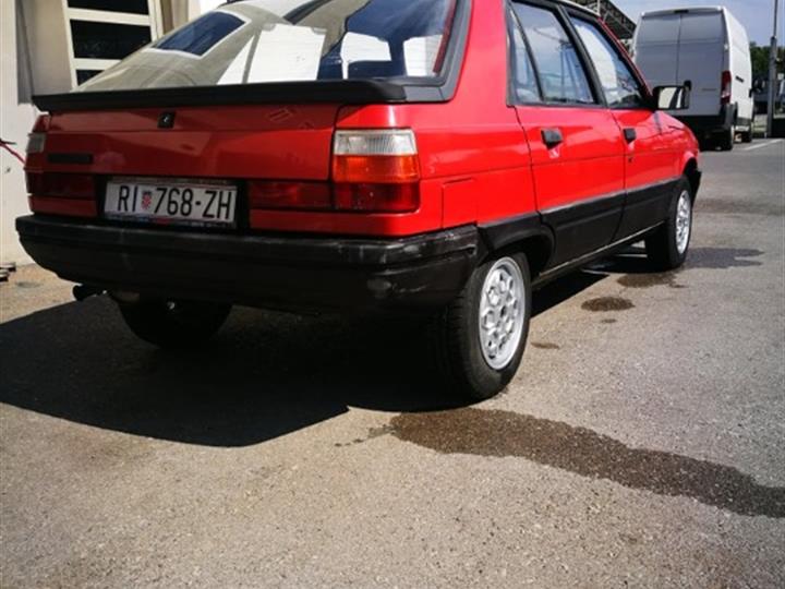 Renault 11 GTL