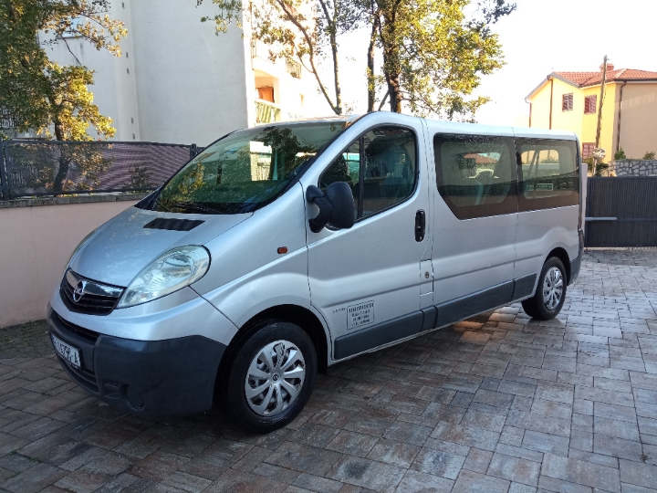 Najam kombija Rijeka, Adriatransfer