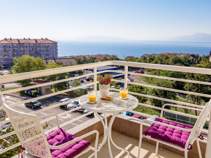Gornji Zamet - najam stana, 1S+DB+balkon, 2.kat
