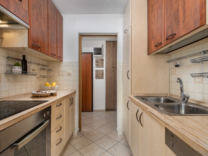 Gornji Zamet - najam stana, 1S+DB+balkon, 2.kat