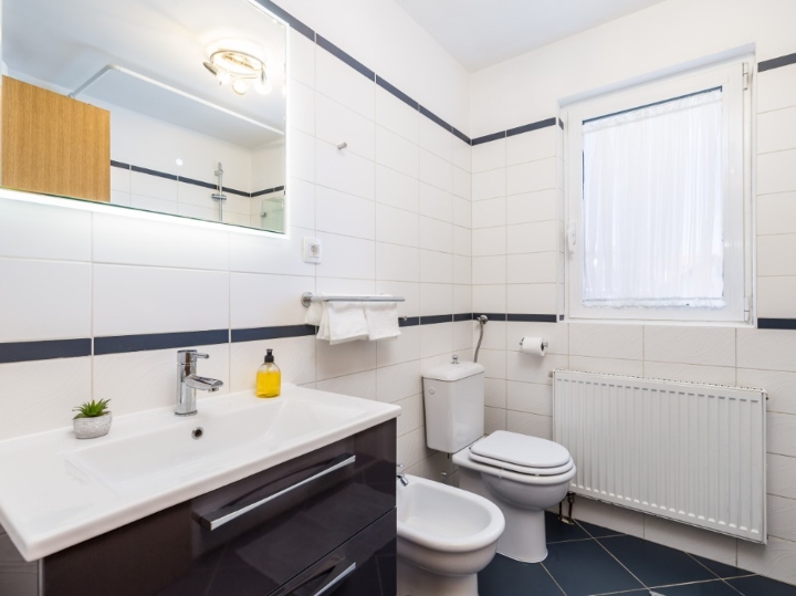 Gornji Zamet - najam stana, 1S+DB+balkon, 2.kat