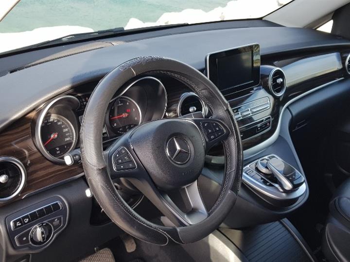 Mercedes V-klasa 220D Avantgarde