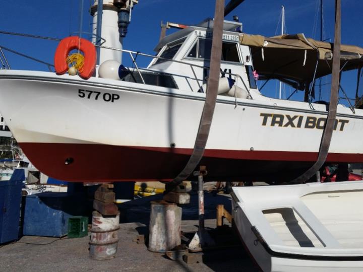 Jeaneau Islander 750