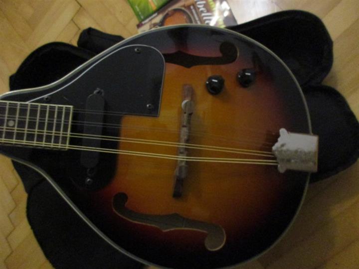 Mandolina Harley Benton, 69 cm