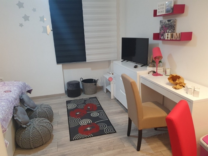 Brajda, 550 € (režije uključene)
