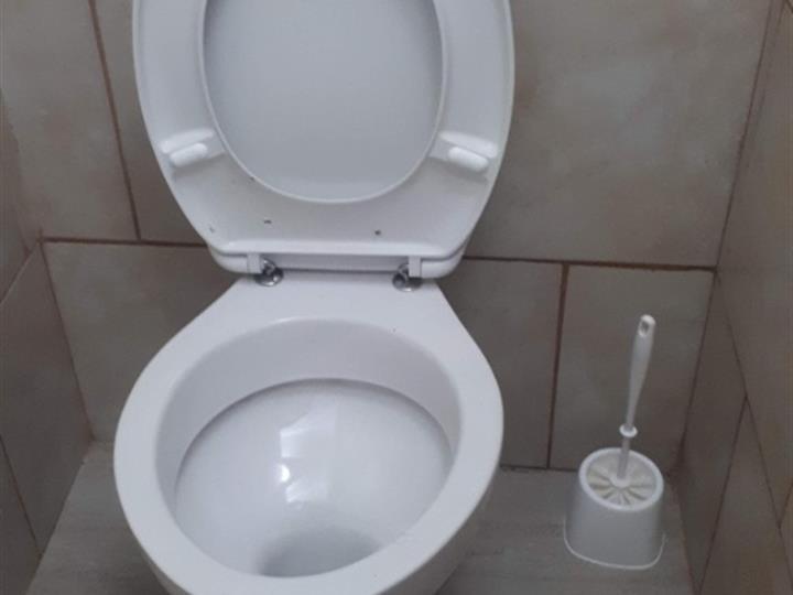 Od centra 2 stanice, južna strana