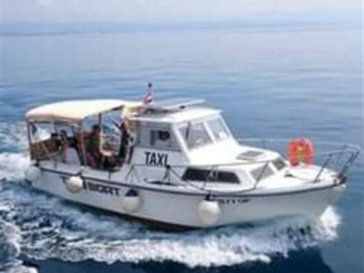 Jeaneau Islander 750