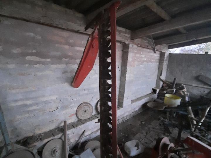 Strižna stražnja kosilica - traktor