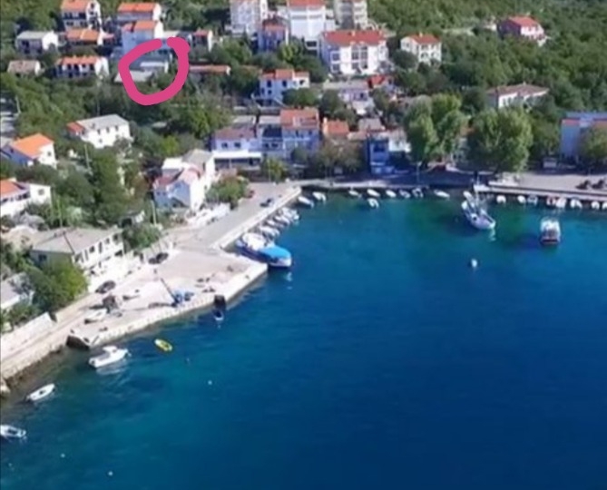 Novi V., Klenovica, stan za majstore