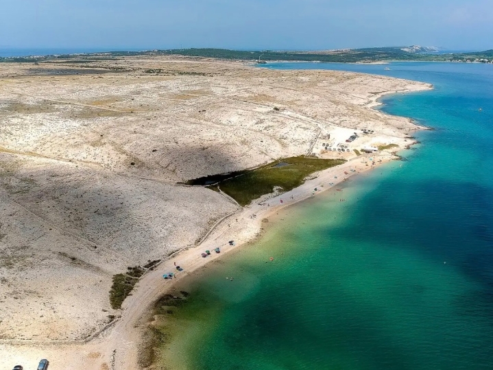 Otok Pag, Novalja, zemljište uz more zona T-3 Kamp