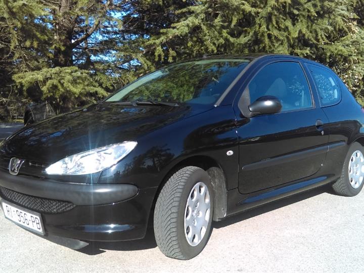 Peugeot 206, 1.4 benzin