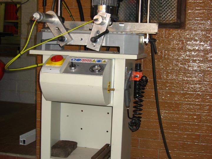 Strojevi za aluminij i PVC