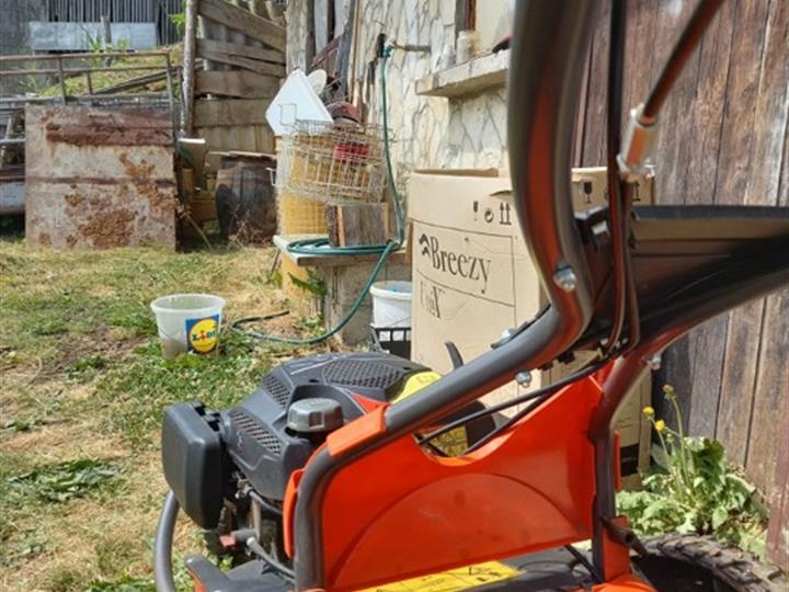 Husqvarna rotacijska kosilica