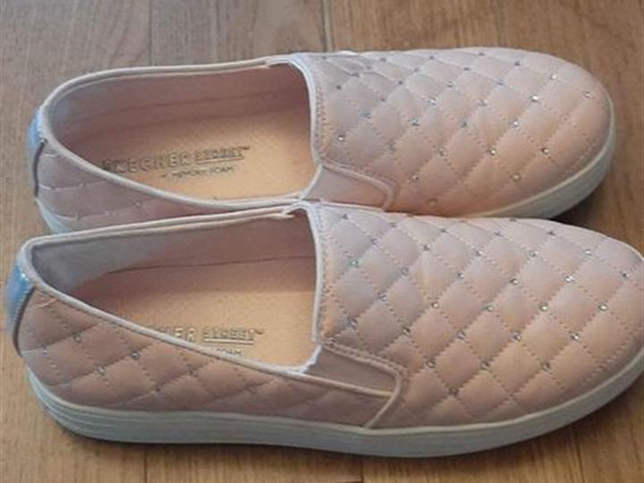 Skechers