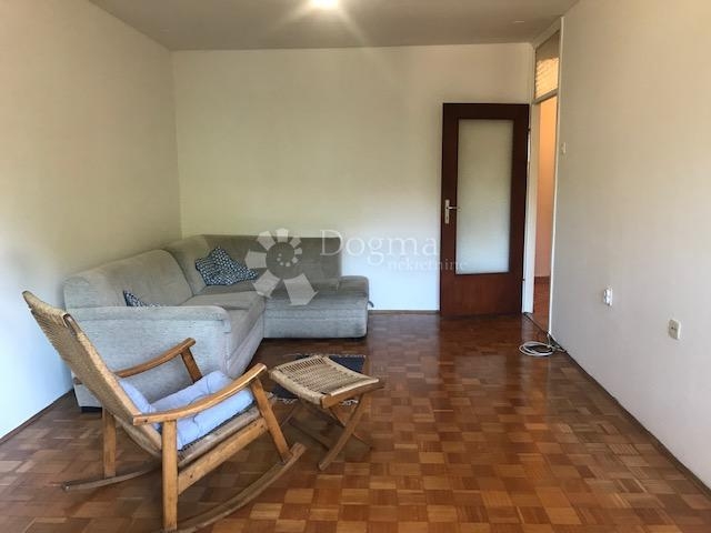 Prvomajska, 71.15 m², 2S+DB, blizina fakulteta