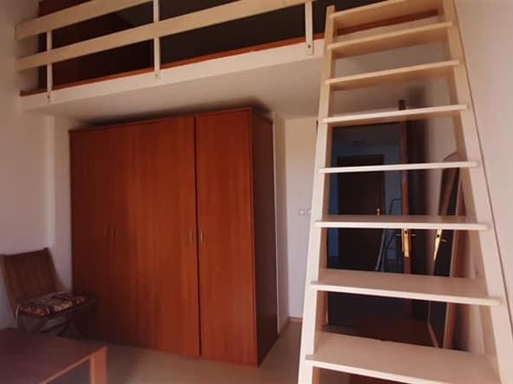 Zamet, sobe za studentice