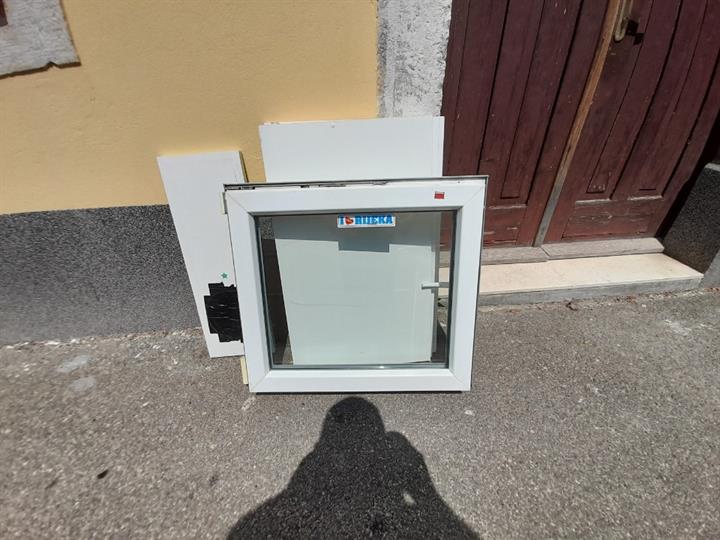 Prozor PVC i alu. grilja