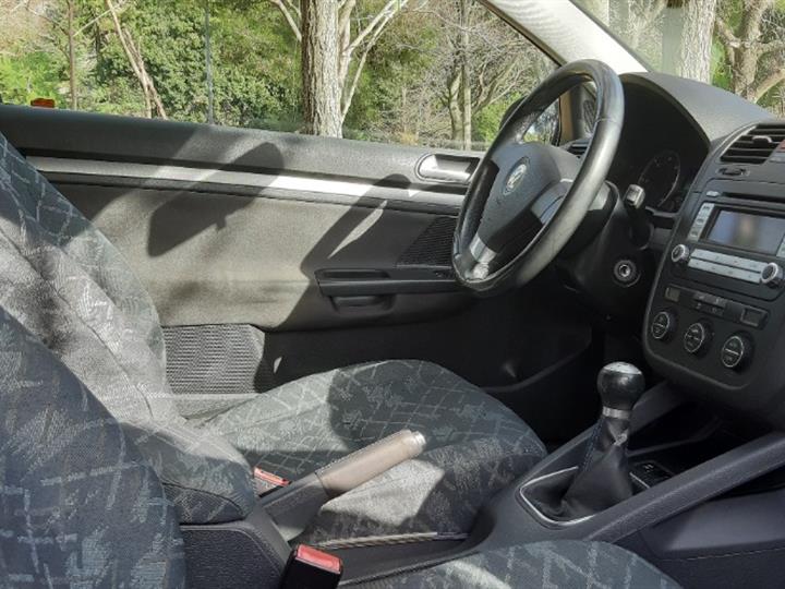 VW Golf 5, 2.0 TDI, samo 142.400 km