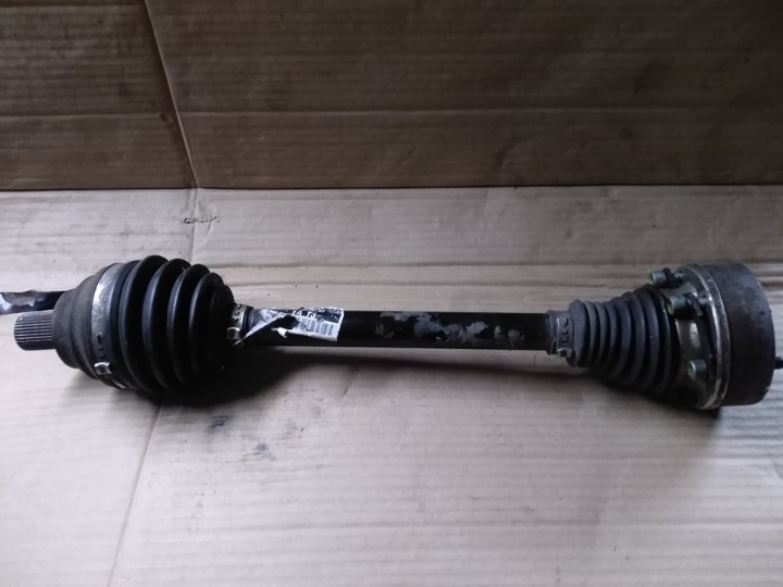 Poluosovina VW Golf VI, 1k0407271at