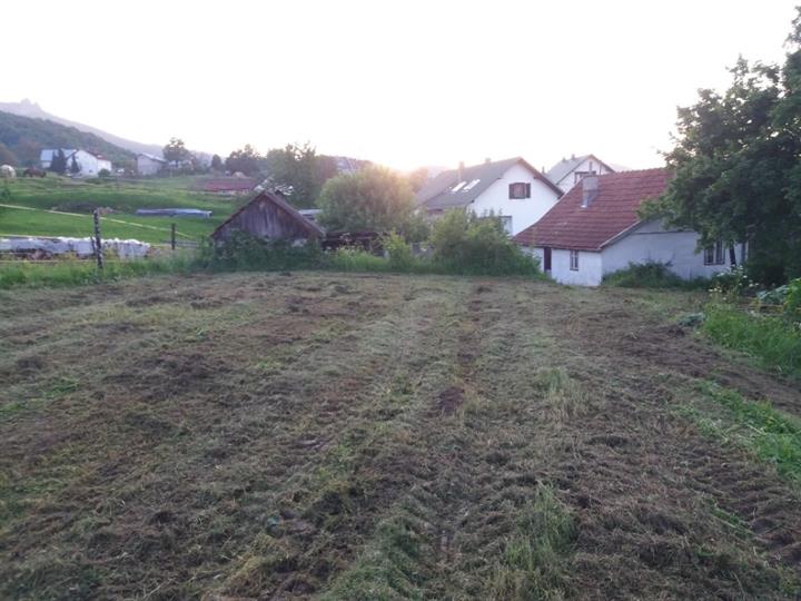 Ogulin, autohtona drvena kuća, 1.500m2